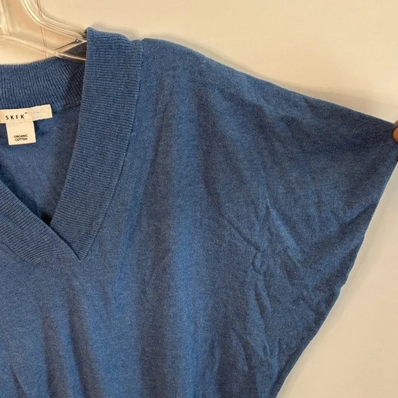 Organic Cotton Blue V-Neck Sweater - Picture 6 of 7